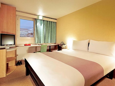 Hôtel ibis Cambrai, Fontaine-Notre-Dame, France