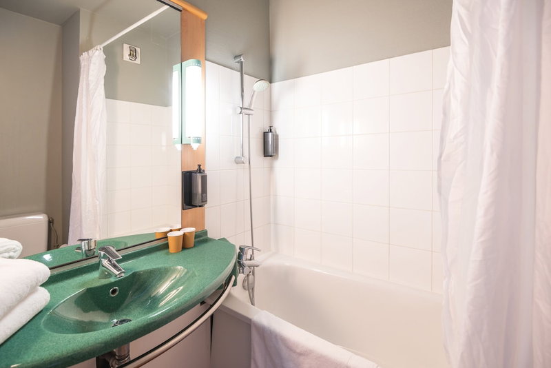 B&B HOTEL Rouen Centre Rive Gauche, Rouen, France