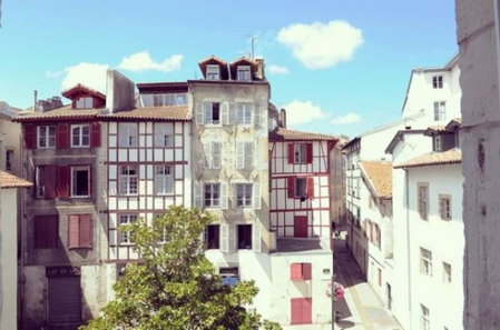 Hôtel des Basses Pyrénées, Bayonne, Francia