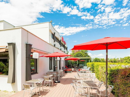 ibis Mulhouse Ile Napoléon, Sausheim, Francia