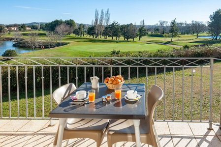 ResidHotel Golf Grand Avignon, Vedene, France
