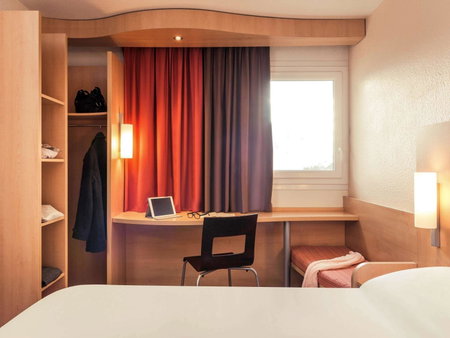 ibis Epinay sur Seine - Gennevilliers, Épinay-sur-Seine, Francia