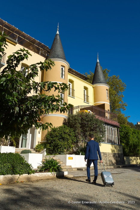 Appart'Hotel Castel Emeraude, Arles-sur-Tech, France