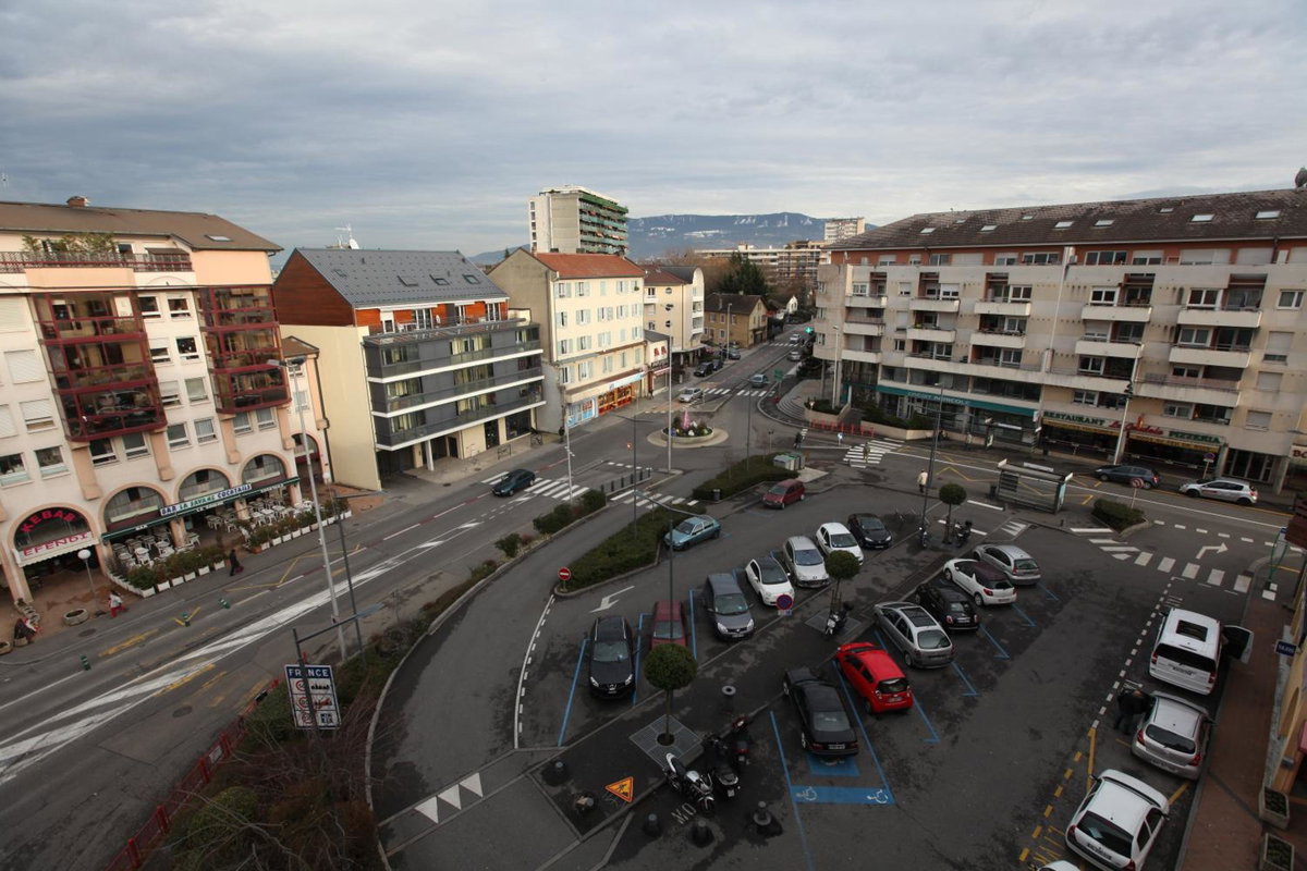 Geneva Residence, Francia