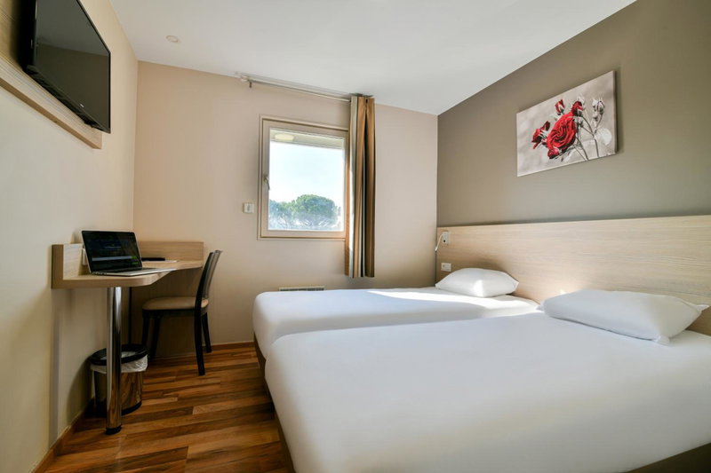 B&B HOTEL Bollène, Bollène, France