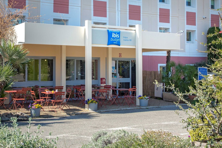 ibis budget Fréjus Saint-Raphaël Capitou A8, Fréjus, France