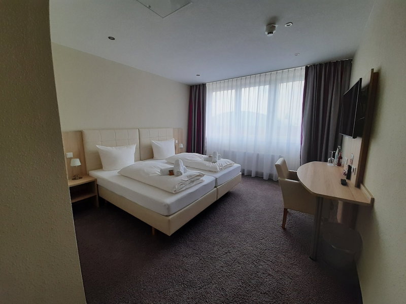 ibis budget Fréjus Saint-Raphaël Capitou A8, Fréjus, France