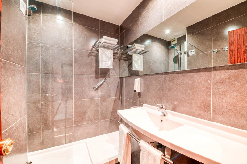 Logis Hotel NIMOTEL, Nîmes, France