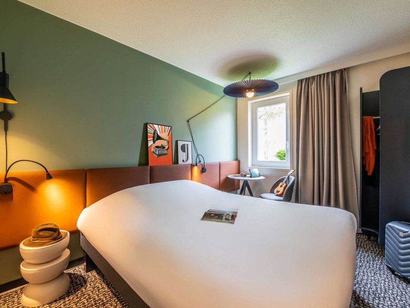 ibis Nuits Saint Georges, Nuits-Saint-Georges, Francia