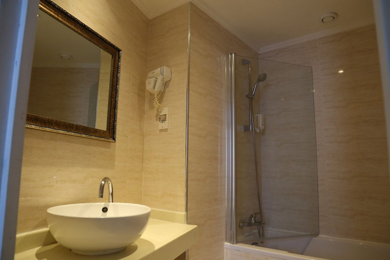 Hôtel Princesse Isabelle, Puteaux, France