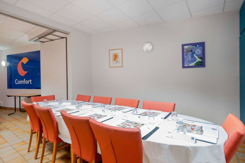 Comfort Hotel Montlucon, Montluçon, France