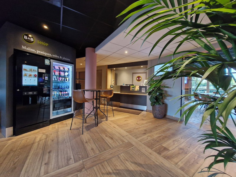 B&B HOTEL Clermont-Ferand Nord Riom, Riom, France
