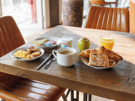 B&B HOTEL Clermont-Ferand Nord Riom, Riom, France