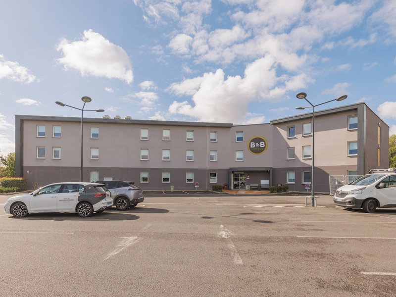 B&B HOTEL Clermont-Ferand Nord Riom, Riom, France