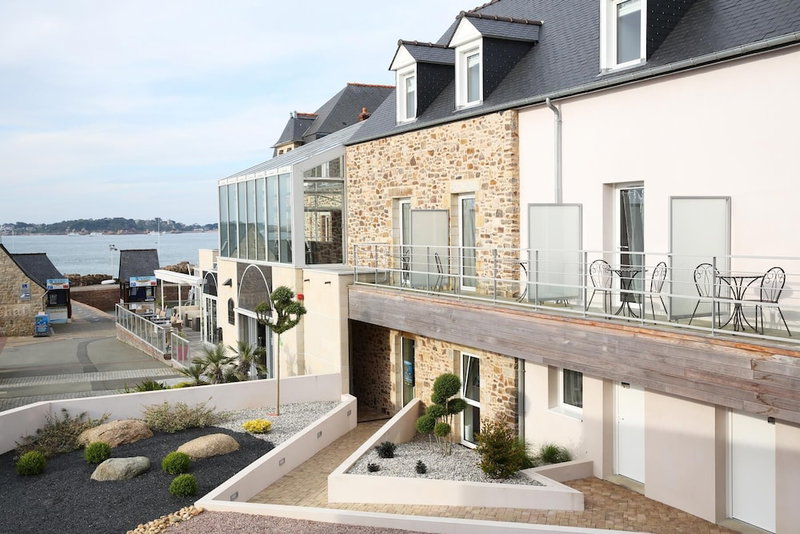 Best Western Plus Les Terrasses De Brehat, Ploubazlanec, France