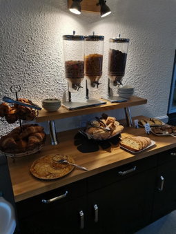 Logis Hotel Le Cerf, Briare, France