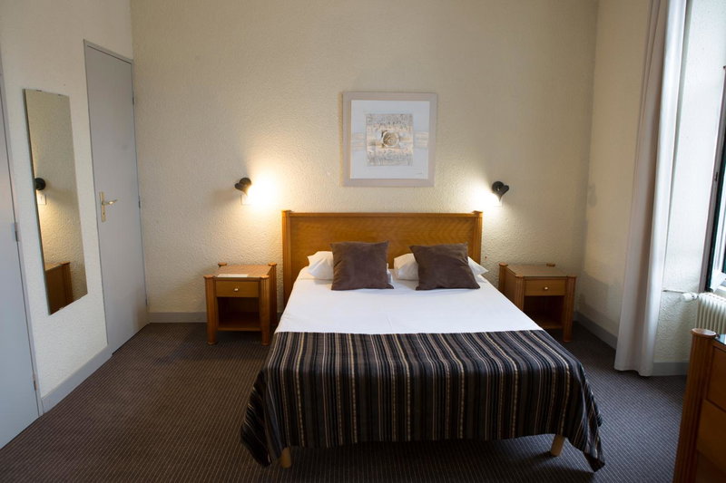 Logis Hotel Le Cerf, Briare, France