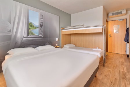 B&B HOTEL Pau Lescar, Lescar, France
