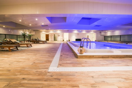 Zenia Hotel & Spa, Proville, France
