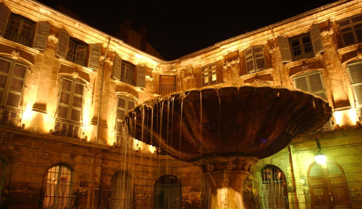 Hotel · Les Carmes and spa, Le Thor