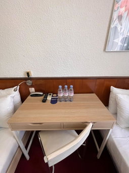 Azurene Royal Hotel, Cannes, Francia