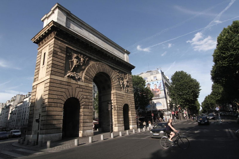 Moris Grands Boulevards, Paris, Francia