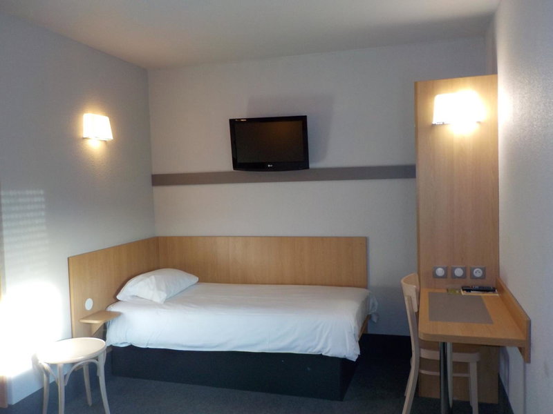 B&B HOTEL Pézenas, Pézenas, France