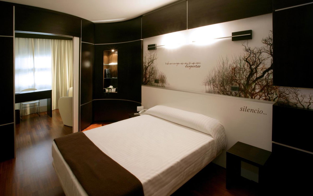 Hotel Europa, Spanien