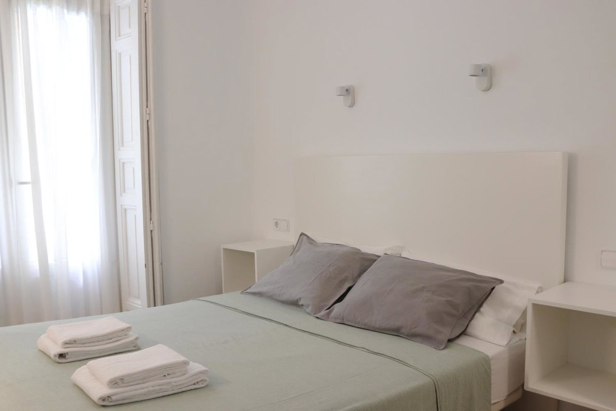 Hostal La Zona, España