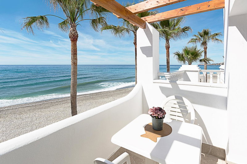 Apartamentos Perla Marina, Nerja, Spain