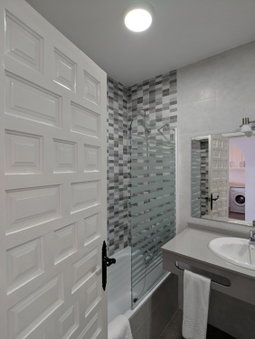Apartamentos Perla Marina, Nerja, Spain
