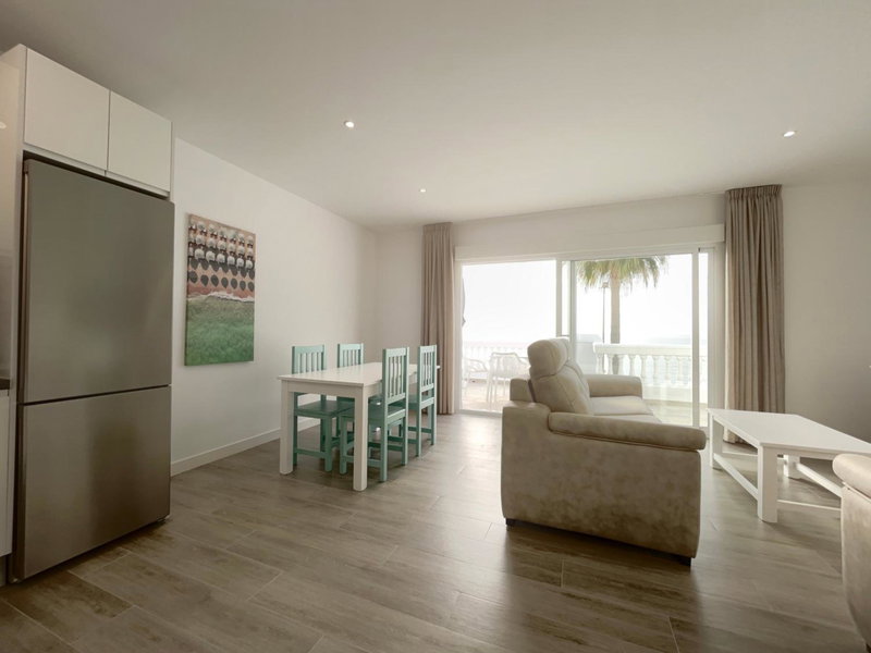 Apartamentos Perla Marina, Nerja, Spain