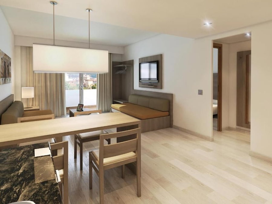 Cabot Tres Torres Apartamentos, Palma de Mallorca, Испания