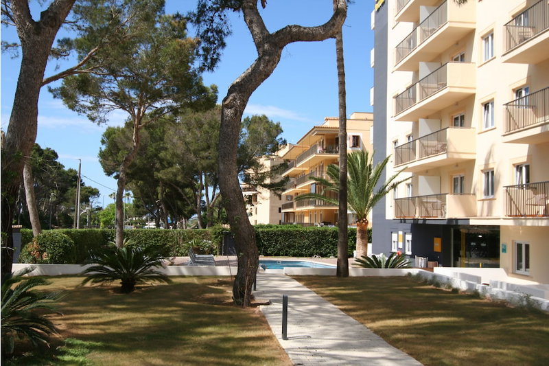 Cabot Tres Torres Apartamentos, Palma de Mallorca, Испания