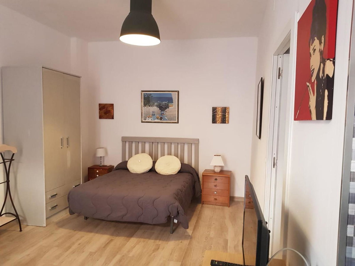 Hotel · Estudio 54 Centro, Alicante