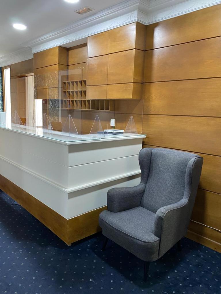 Hotel · Hostal Guerra, Madrid