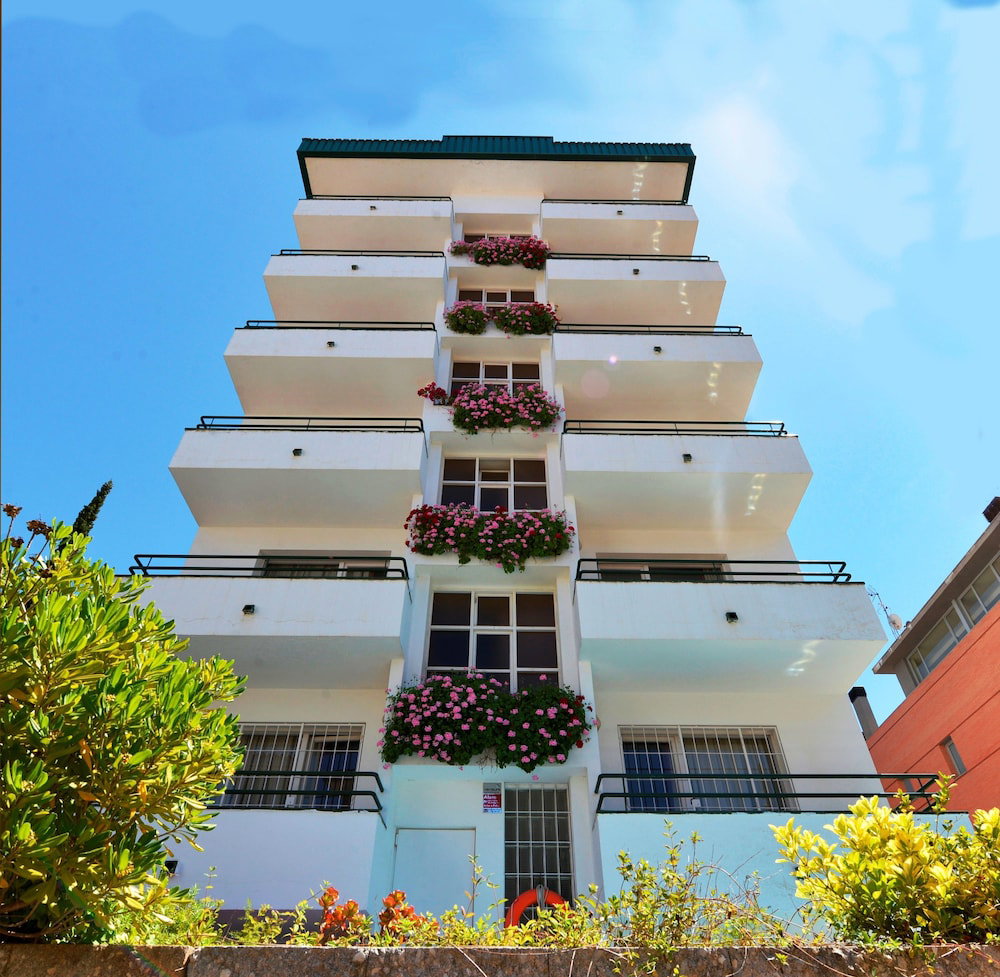 Hostal Magnolia, Испания