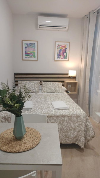 Room Gran Vía Apartments, Madrid, Испания