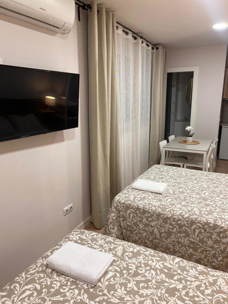 Room Gran Vía Apartments, Madrid, Испания