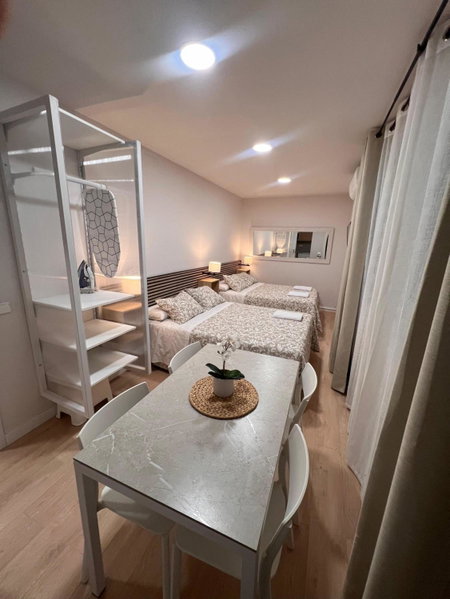 Room Gran Vía Apartments, Madrid, Испания