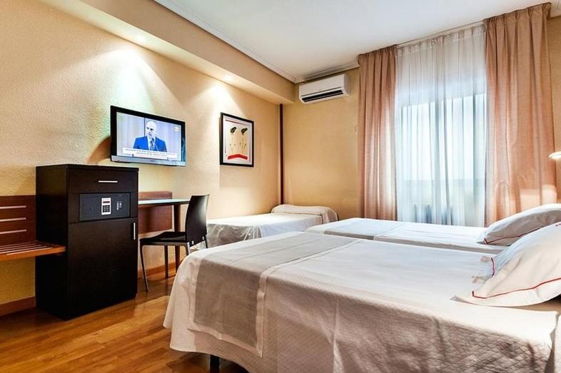 HOTEL XAUEN en pleno centro con acceso autorizado y a 100m de la Catedral, Jaén, Spain
