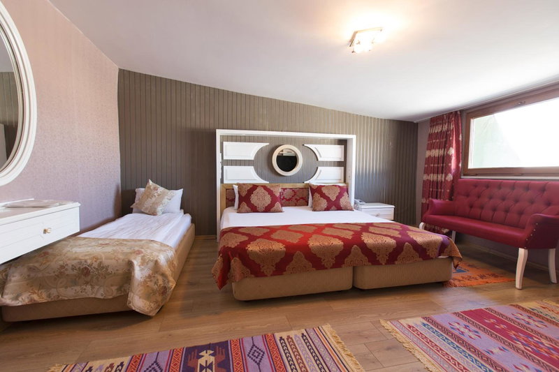 Hotel Queens Land, Istanbul, Turkey