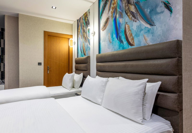 Dem Premium Hotel - Round Trip Airport Service - Istanbul International Airport, Arnavutkoey, Turkey