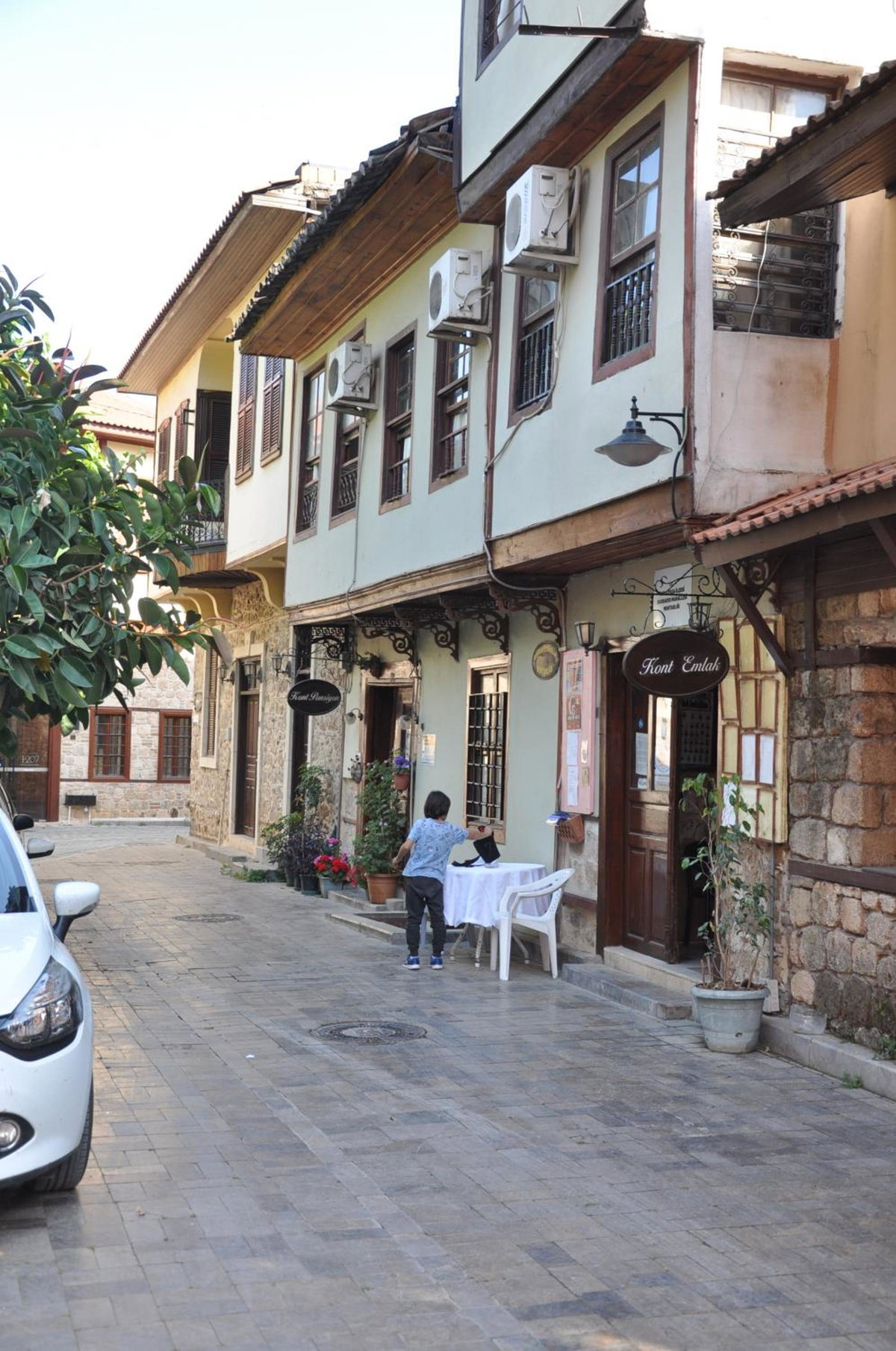Kont Pension, Turkey