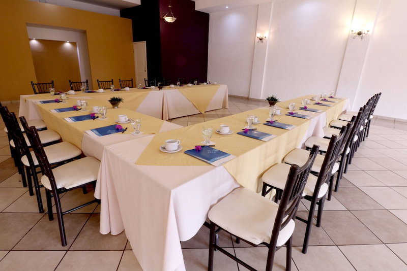 Hotel Misión Express Saltillo, Saltillo, Мексика