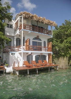 Seven Blue House Village & Lodge, Bacalar, Мексика