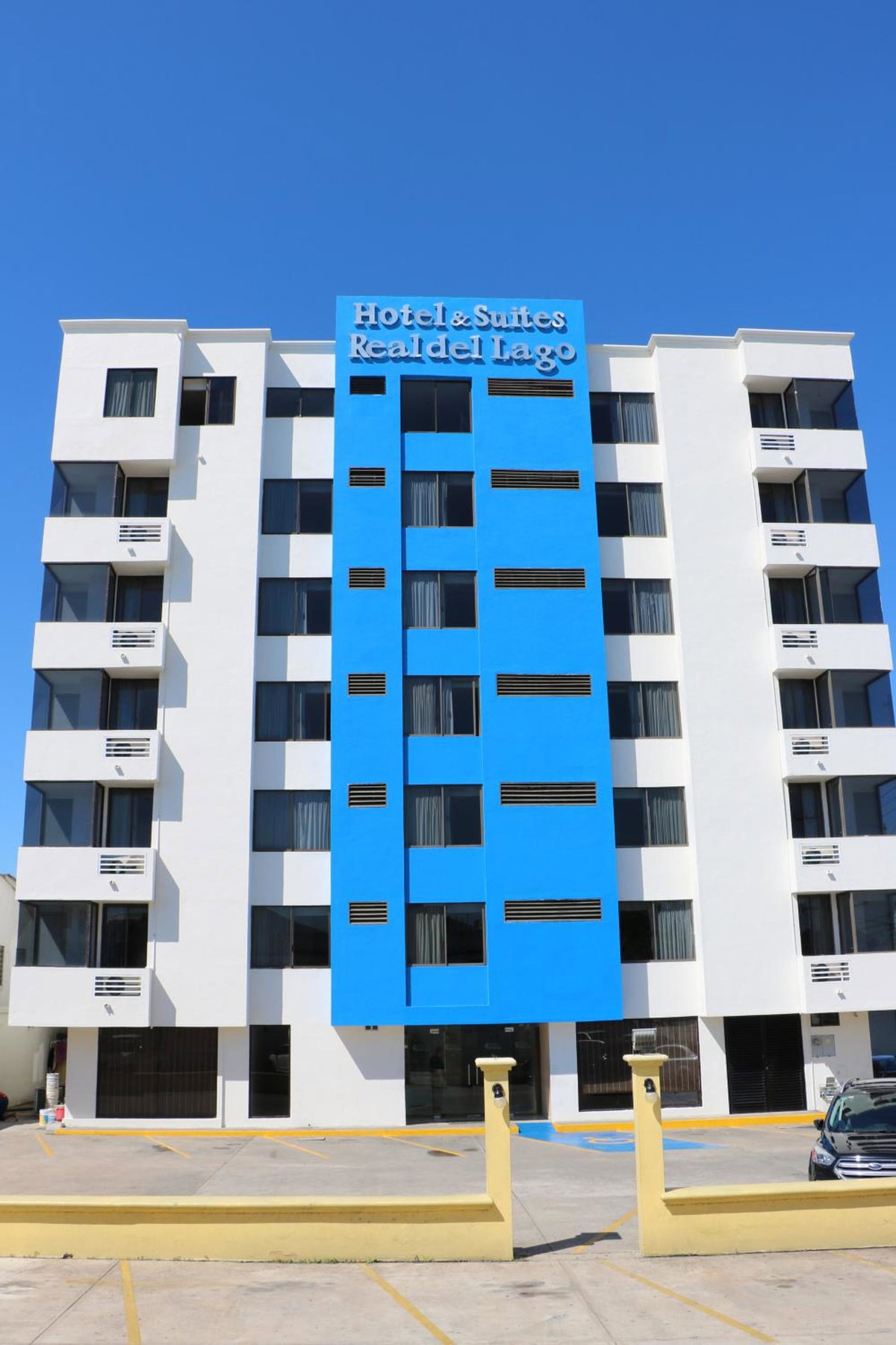 Hotel & Suites Real del Lago, Мексика