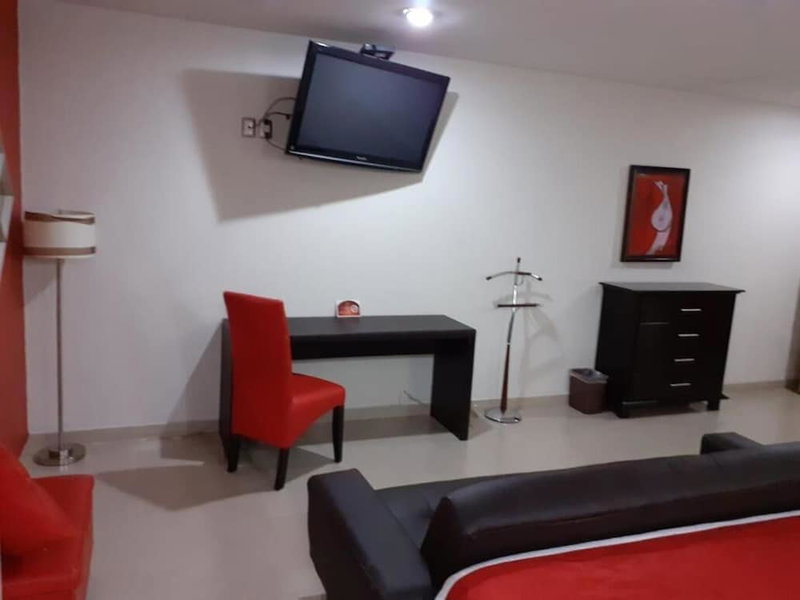 CEO Hotel Business Class, Morelia, México