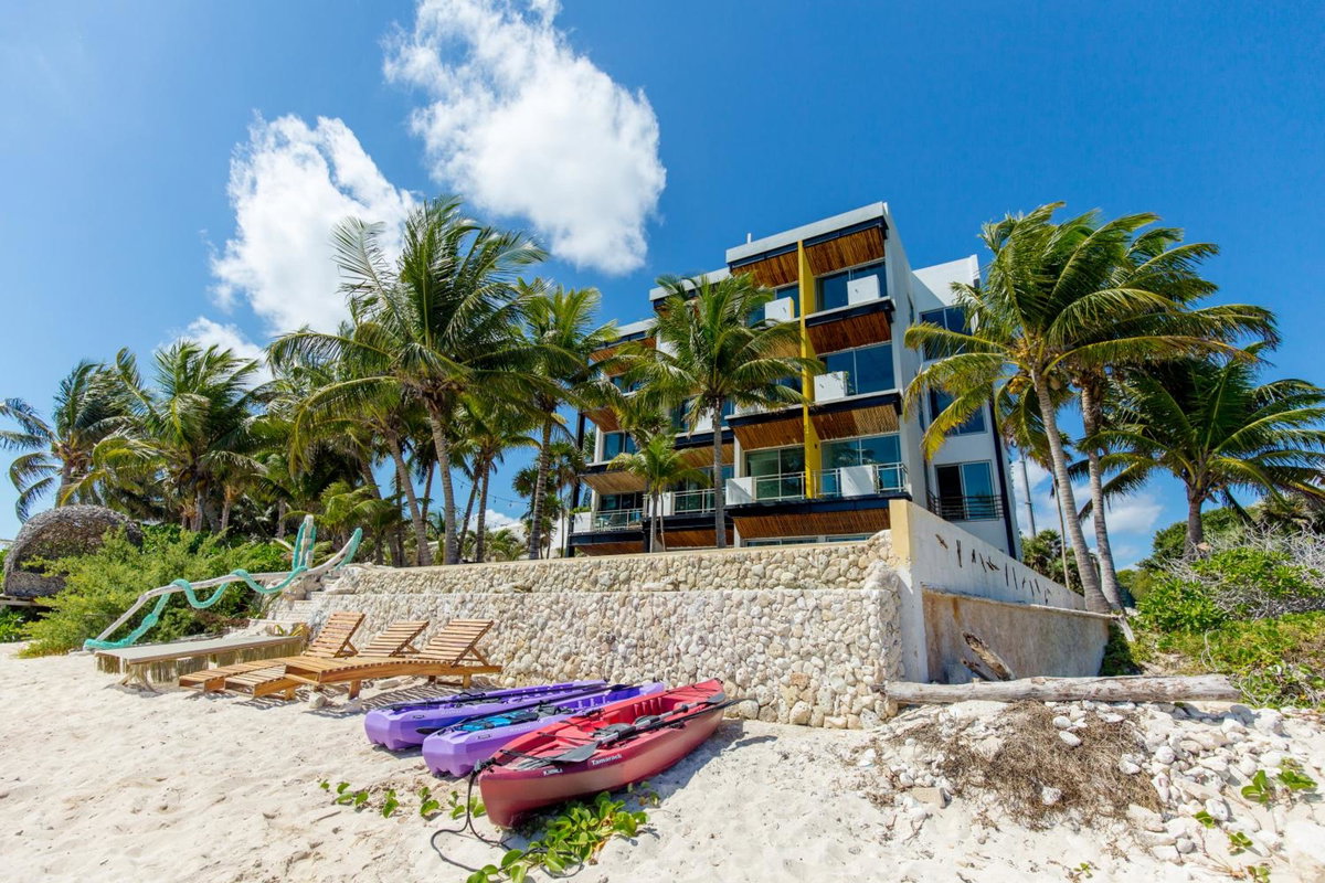 Hotel · Angelina 28 Beachfront and Family Apartments - Modern and Relaxing Long Stays - 20 min from Cancun Airport, Puerto Morelos