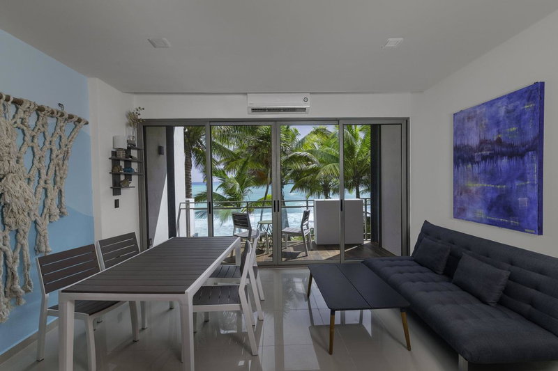 Angelina 28 Beachfront and Family Apartments - Modern and Relaxing Long Stays - 20 min from Cancun Airport, Puerto Morelos, Mexico